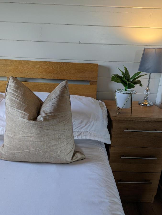 Westport Country Chalets Ngoại thất bức ảnh